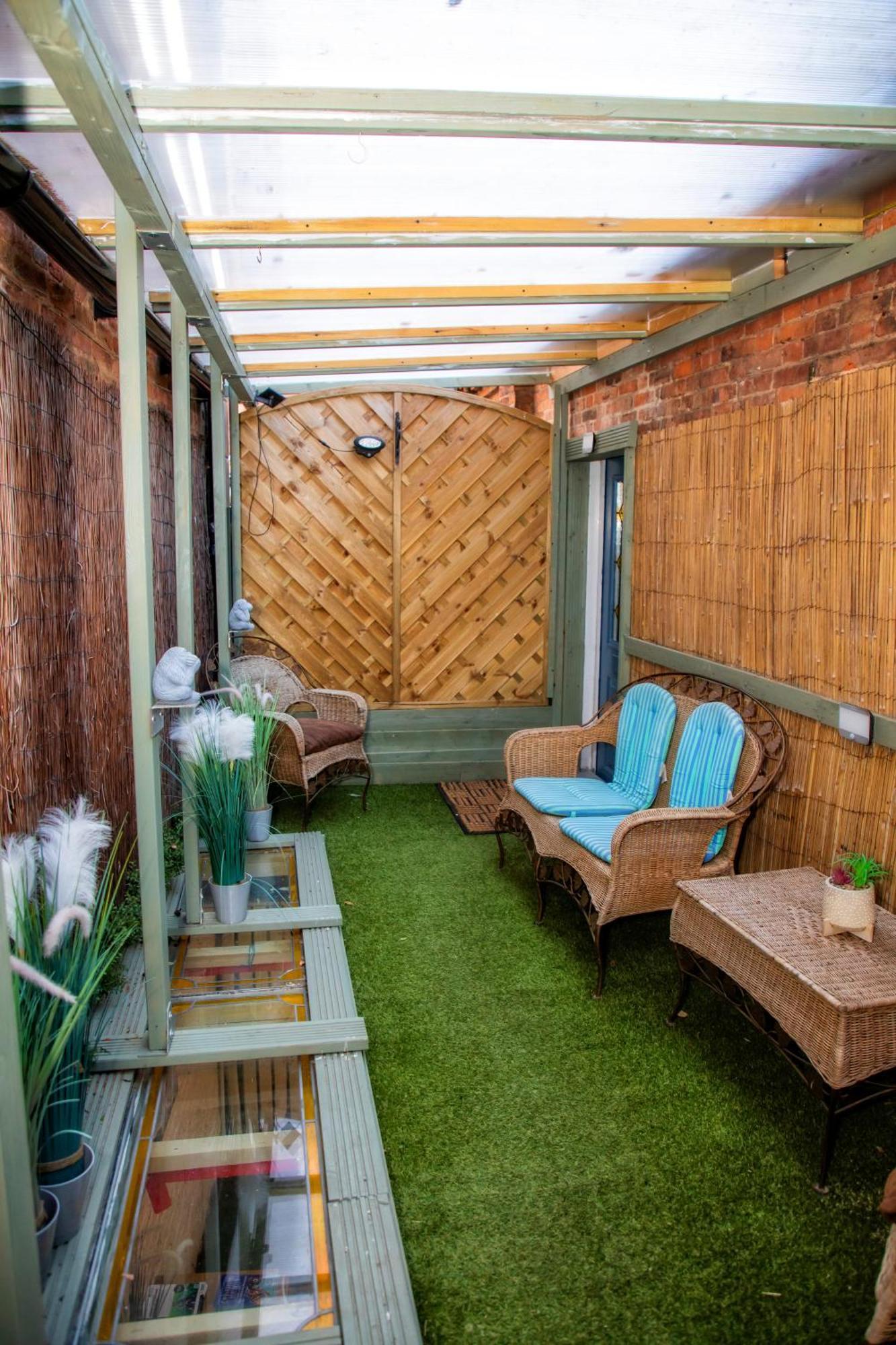 Apartamento The Secret Garden Newark upon Trent Exterior foto